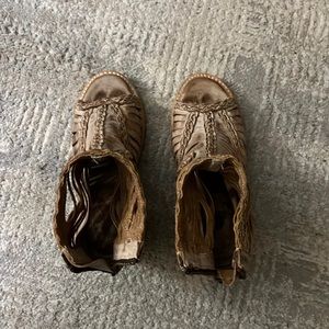 Free Bird boots by Steve Madden